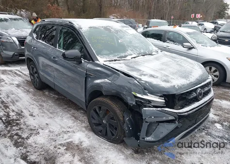 2024 Volkswagen Taos 1.5T Se from USA, damaged, VIN 3VVVX7B24RM079502